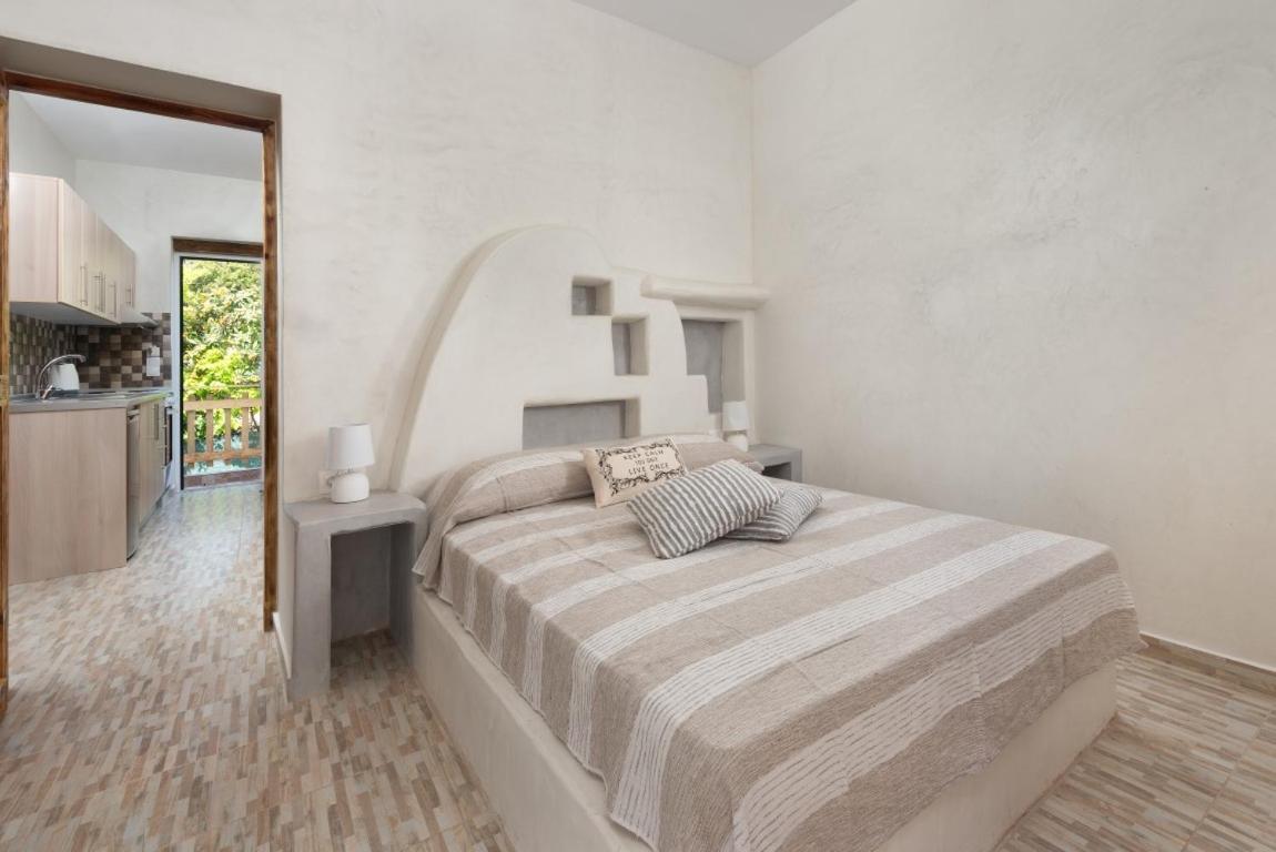 Christos Studios And Family Apartments Stegna Bagian luar foto