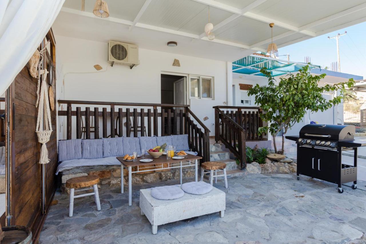 Christos Studios And Family Apartments Stegna Bagian luar foto