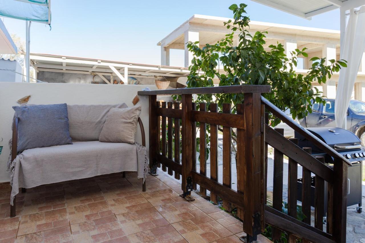 Christos Studios And Family Apartments Stegna Bagian luar foto