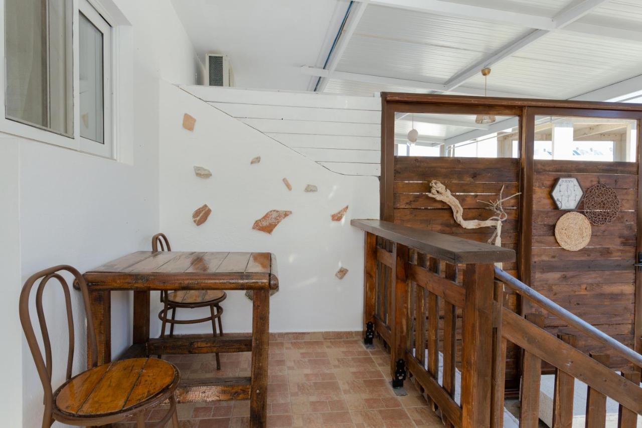 Christos Studios And Family Apartments Stegna Bagian luar foto