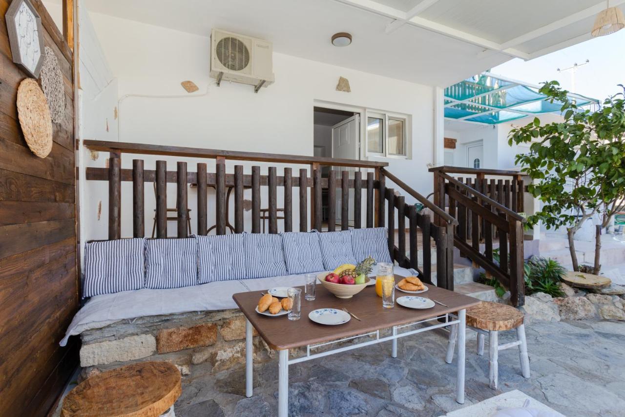 Christos Studios And Family Apartments Stegna Bagian luar foto