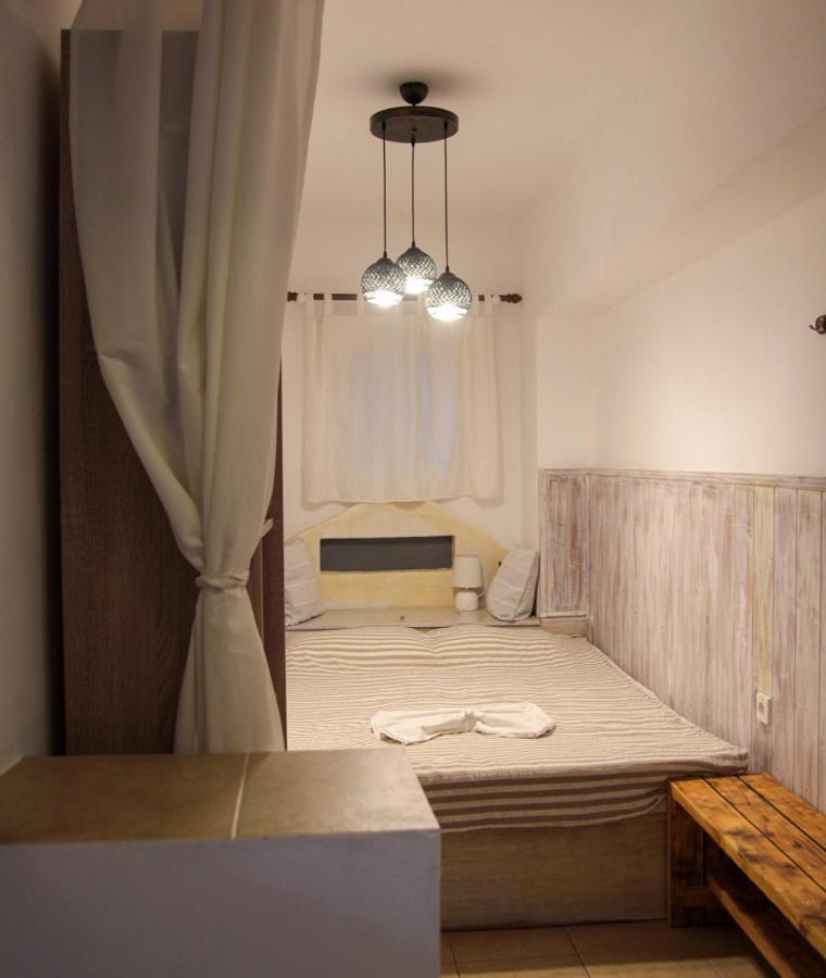 Christos Studios And Family Apartments Stegna Bagian luar foto