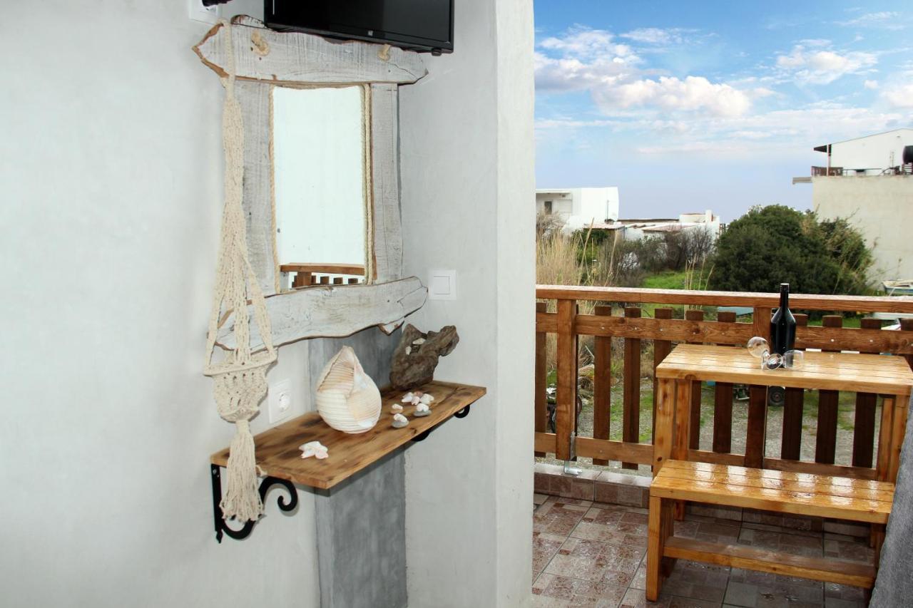 Christos Studios And Family Apartments Stegna Bagian luar foto