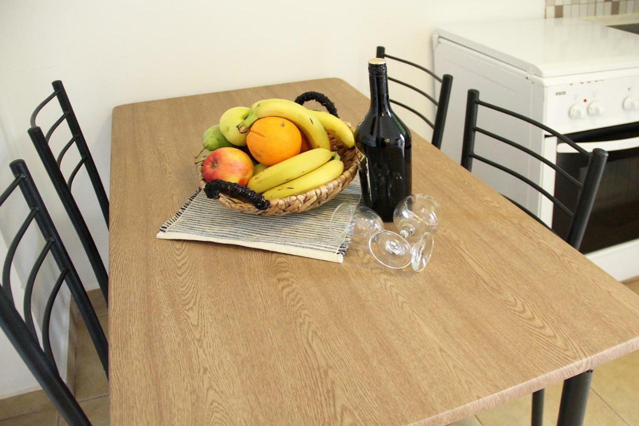 Christos Studios And Family Apartments Stegna Bagian luar foto